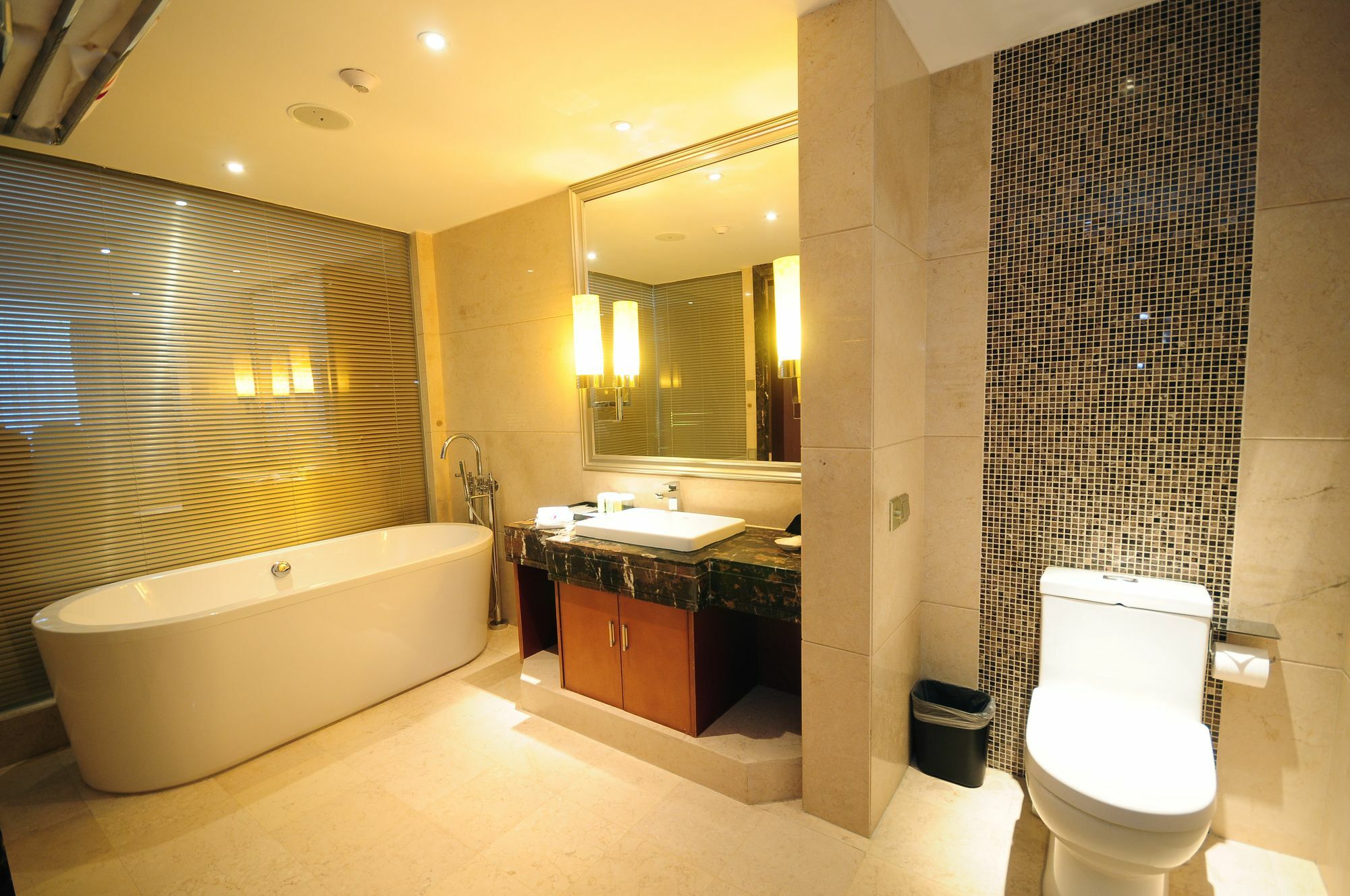 Airport Jianguo Hotel Ченду Екстер'єр фото